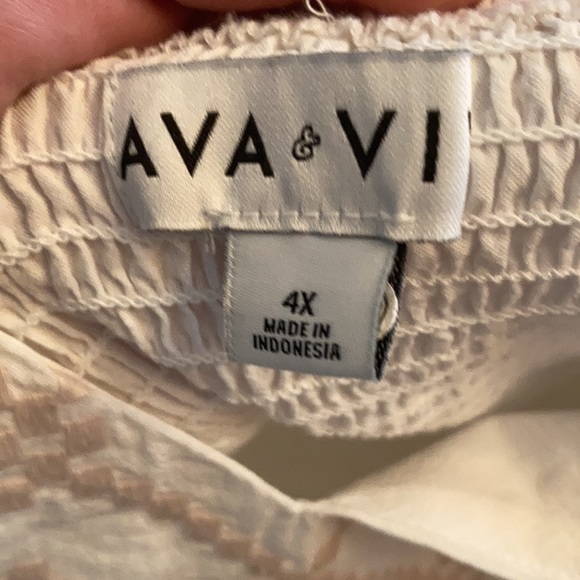 Ava & Viv Embroidered Ivory Maxi Dress - Picture 4 of 5